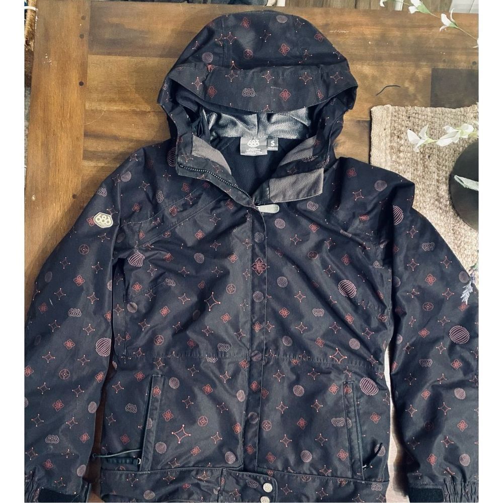 Woman's Black & Pink 686 Snowboarding Ski Double Layer Jacket- Small